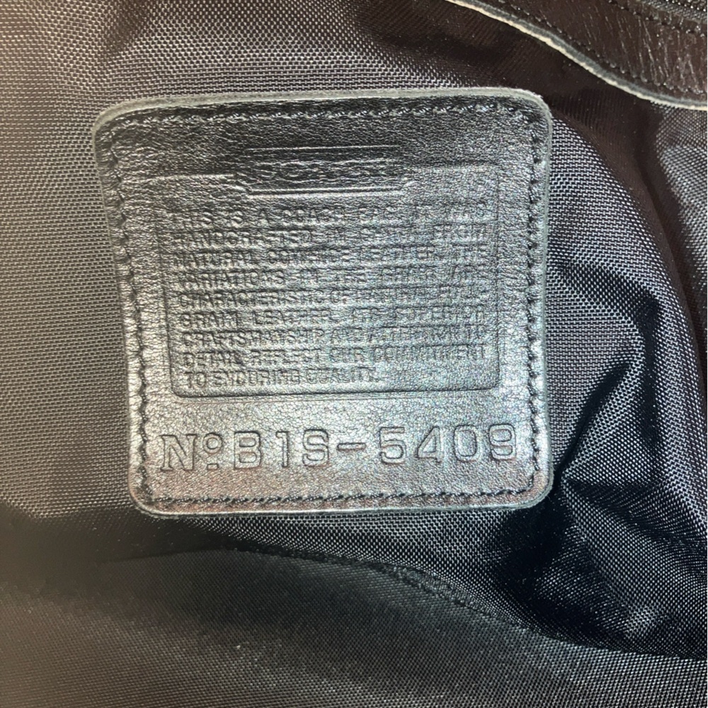 Coach Leather 5409 Travel Bag with detachable strap- this is a forever piece! - Picture 5 of 8